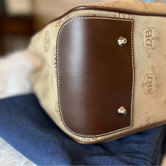 New Dooney & Bourke Signature Canvas Double Leather Handle Tote Bag - Picture 8 of 12